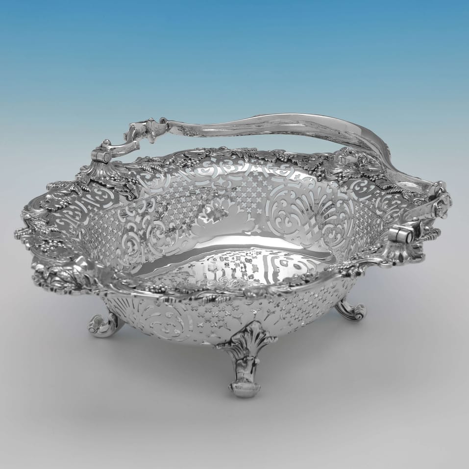 Antique Sterling Silver Basket - Robert Hennell III, hallmarked in 1842 London - Victorian - Image 3