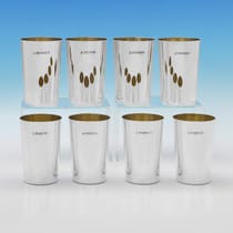 Sterling Silver Set of 8 Beakers - S. J. Phillips, hallmarked in 2018 London - Elizabeth II - Thumbnail 1