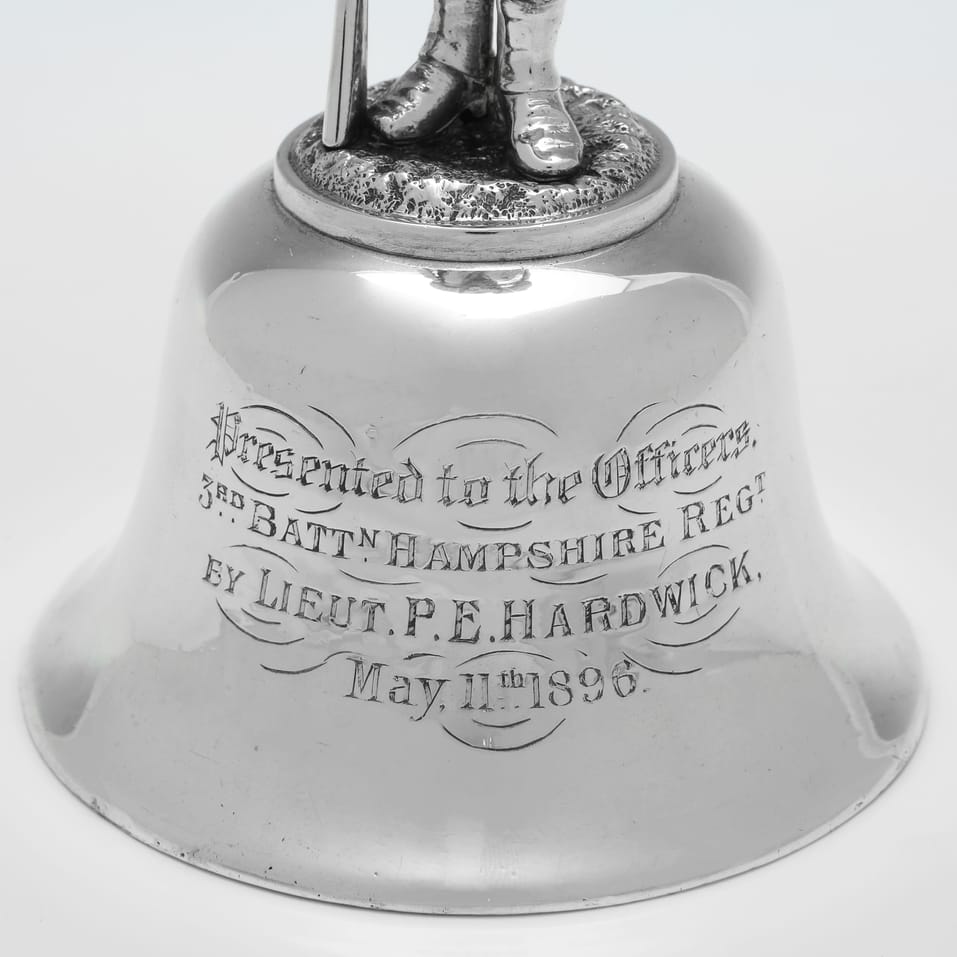 Antique Sterling Silver Military Interest bell - Emanuel Emanuel, hallmarked in 1892 London - Victorian - Image 4