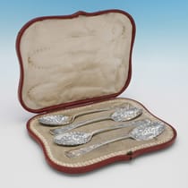 Antique Sterling Silver Set of 4 Berry Spoons - Thomas Levesley, hallmarked in 1898 Sheffield - Victorian - Thumbnail 1