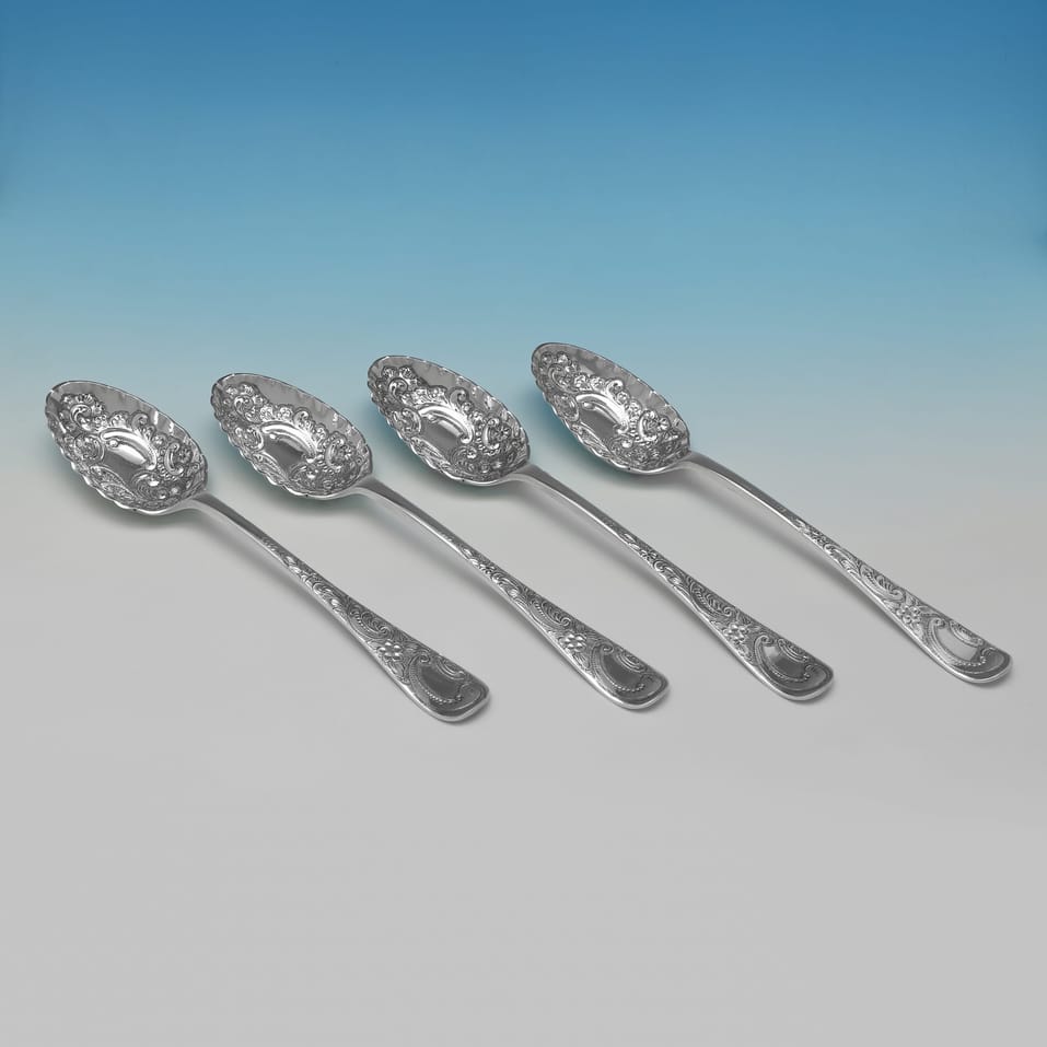 Antique Sterling Silver Set of 4 Berry Spoons - Thomas Levesley, hallmarked in 1898 Sheffield - Victorian - Image 2