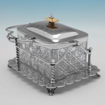 Antique Sterling Silver & Glass Biscuit Box - Walker & Hall, hallmarked in 1895 Sheffield - Victorian - Thumbnail 2