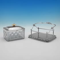 Antique Sterling Silver & Glass Biscuit Box - Walker & Hall, hallmarked in 1895 Sheffield - Victorian - Thumbnail 4