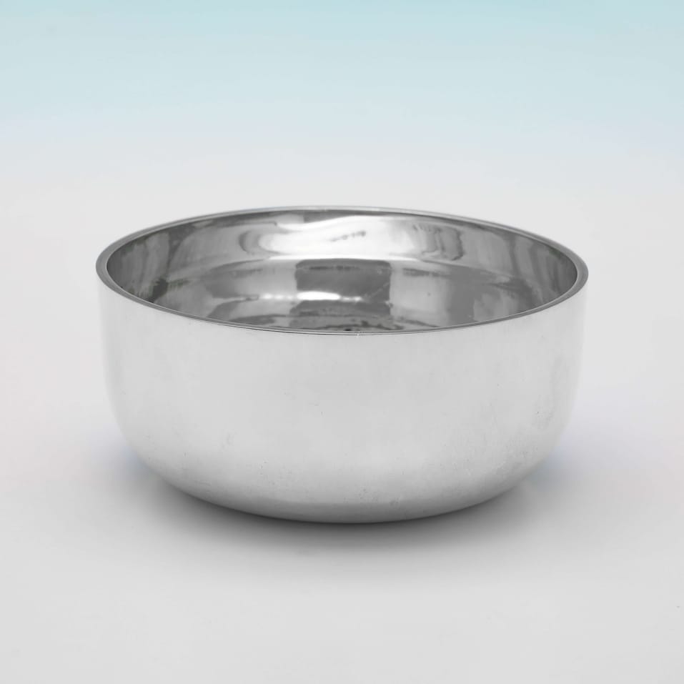 Sterling Silver Set of 6 Bowls - Charles Edwards, hallmarked in 1931 London - George V - Image 3