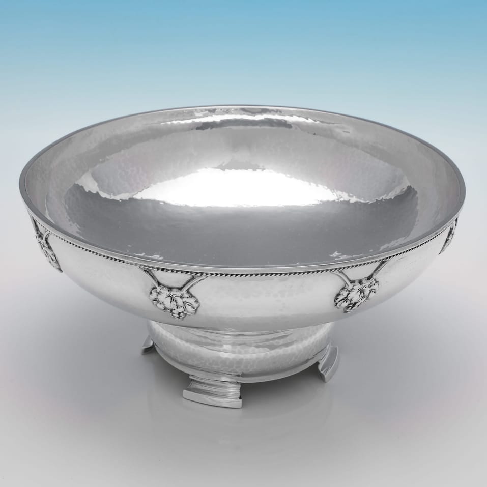 Sterling Silver Bowl - A. E. Jones, hallmarked in 1924 Birmingham - George V - Image 2