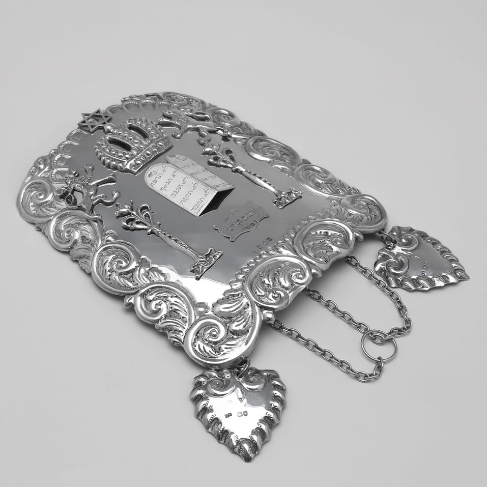 Antique Sterling Silver Breastplate - Jacob Rosenzweig, hallmarked in 1922 London - George V - Image 4