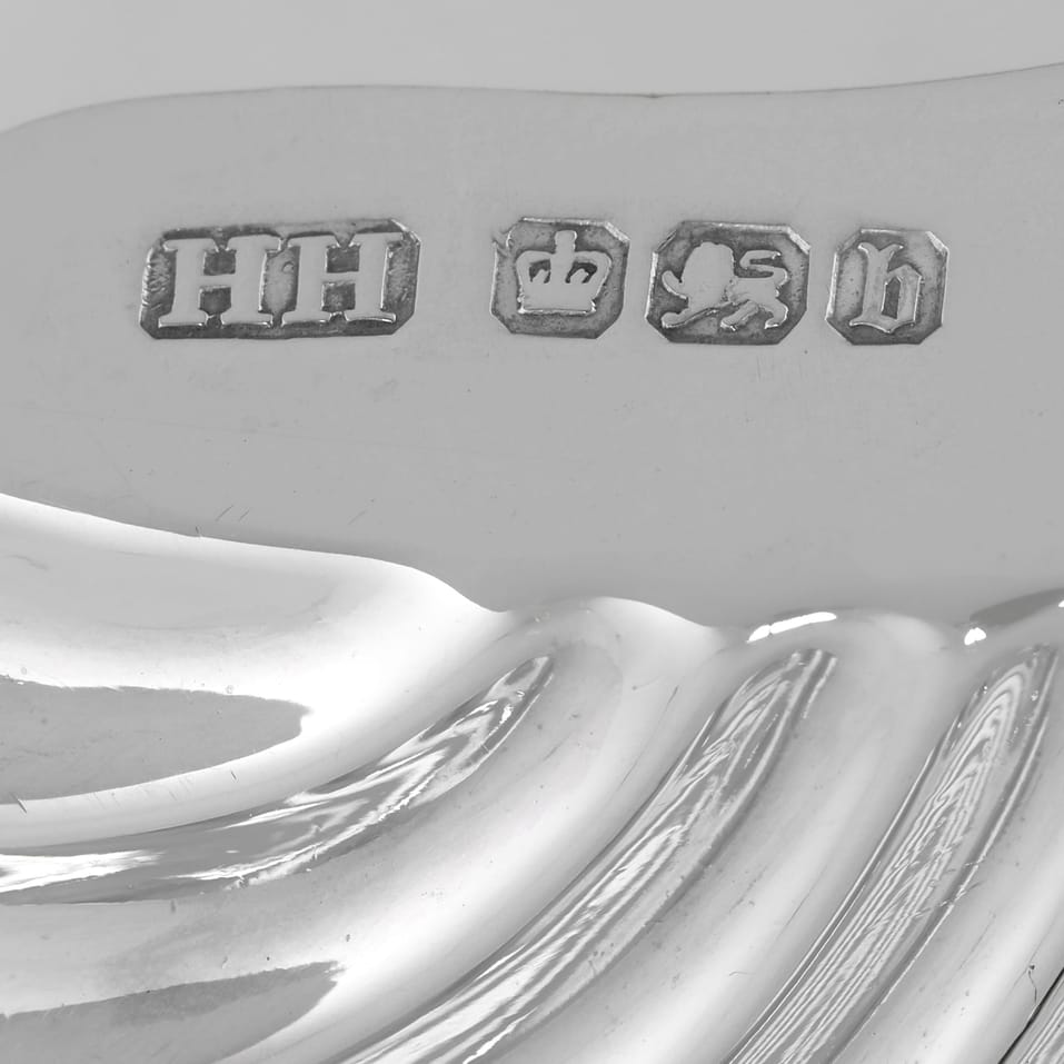 Antique Sterling Silver Pair of Butter Shells - Harrison Brothers & Howson, hallmarked in 1894 Sheffield - Victorian - Image 5