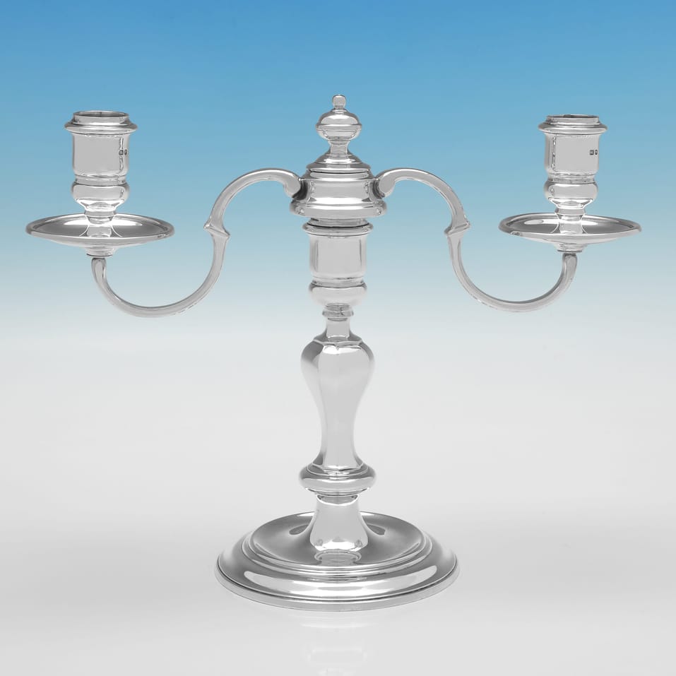 Sterling Silver Pair of Candelabra - John Charles Lowe, hallmarked in 1960 London - Elizabeth II - Image 2