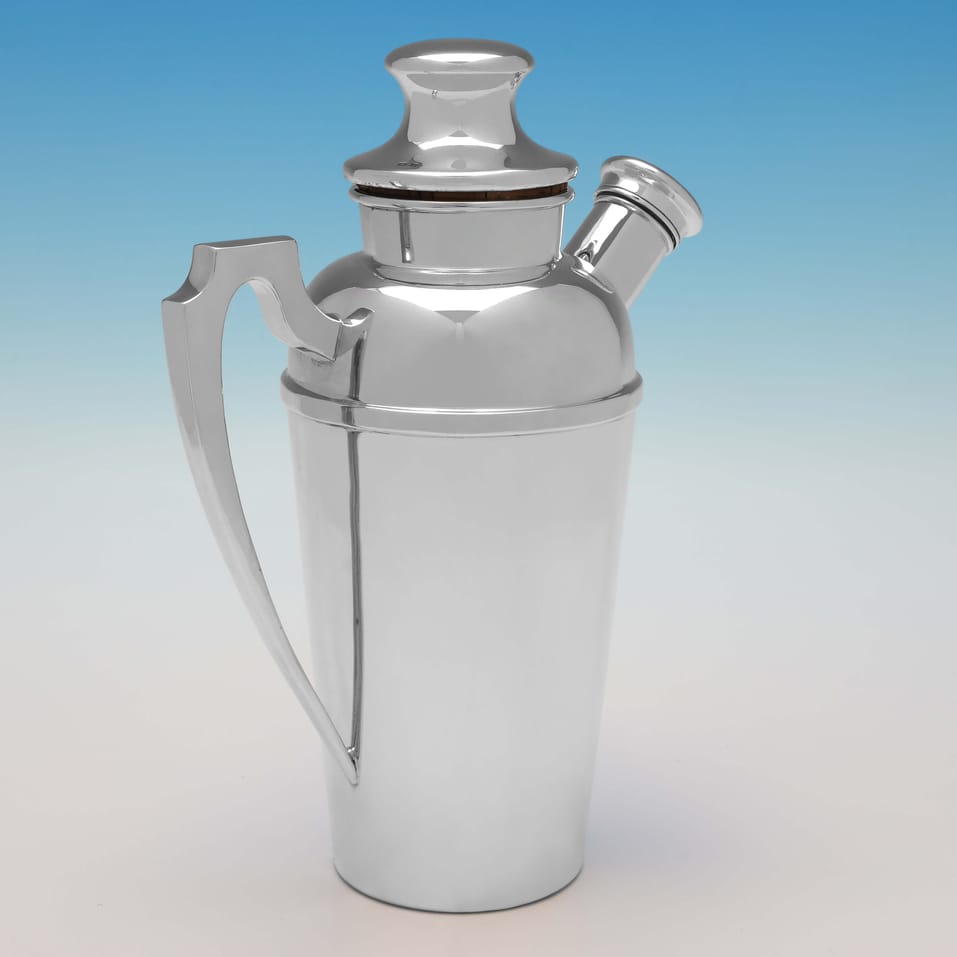 Sterling Silver Cocktail Shaker - Barker Brothers Ltd., hallmarked in 1932 Birmingham - George V - Image 3