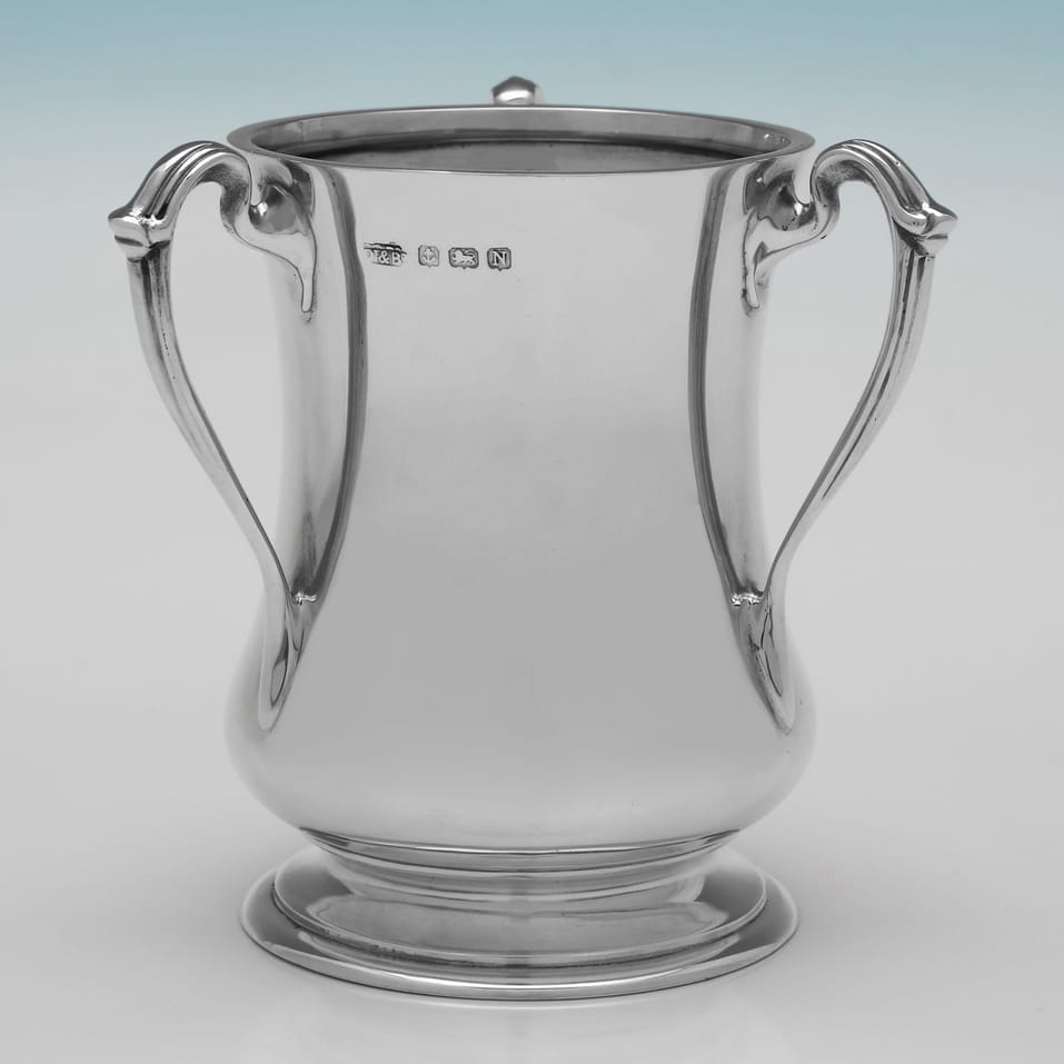 Sterling Silver Pair of Cups - Ollivant & Botsford, hallmarked in 1937 Birmingham - George VI - Image 3