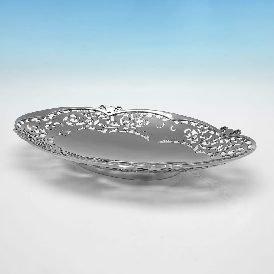 Sterling Silver Dish - Walker & Hall, hallmarked in 1956 Sheffield - Elizabeth II - Image 2