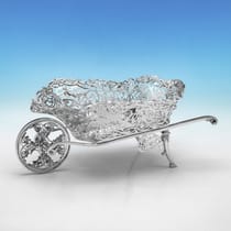 Antique Sterling Silver Wheelbarrow Dish - William Comyns, hallmarked in 1907 London - Edwardian - Thumbnail 2