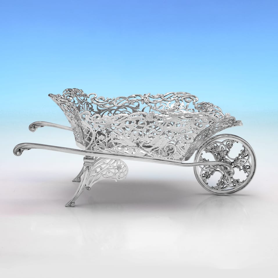 Antique Sterling Silver Wheelbarrow Dish - William Comyns, hallmarked in 1907 London - Edwardian - Image 3