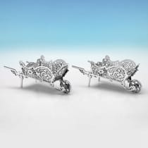 Sterling Silver Pair of Wheelbarrow Dishes - F. Drury Ltd., hallmarked in 1971 Sheffield - Elizabeth II - Thumbnail 1