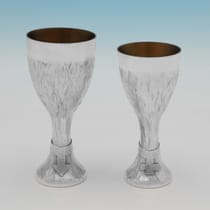 Sterling Silver Pair of 'His & Her' Goblets - Christopher Lawrence, hallmarked in 1974 London - Elizabeth II - Thumbnail 2