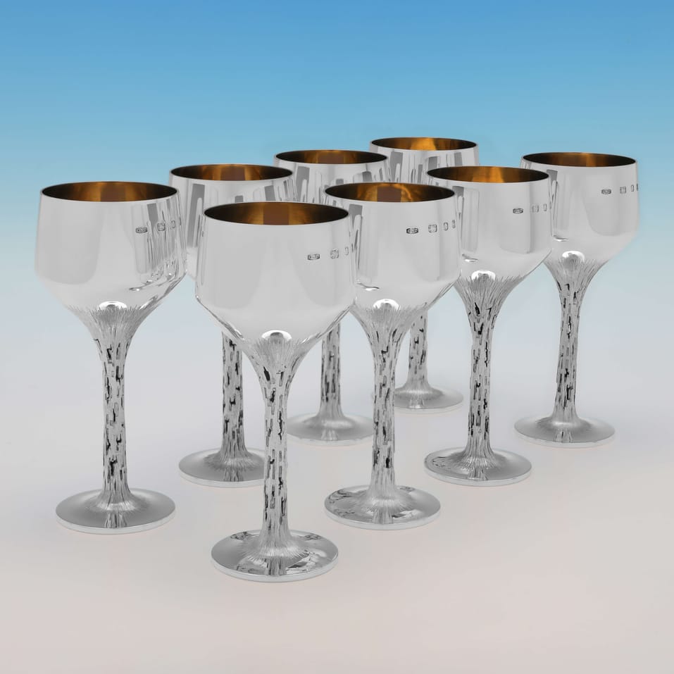 Sterling Silver Set of 8 Goblets - Christopher Lawrence, hallmarked in 1976 London - Elizabeth II