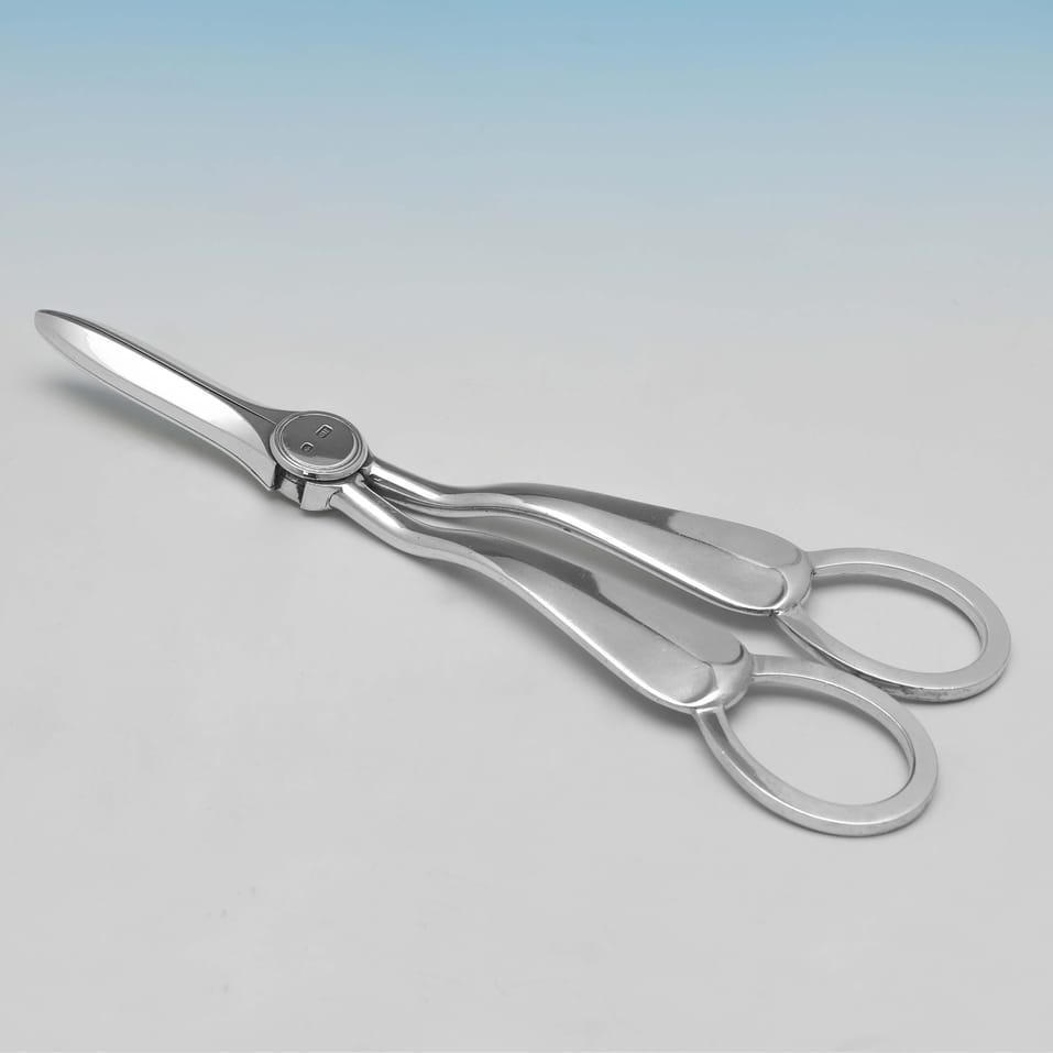 Antique Sterling Silver Pair of Grape Shears - George Howson, hallmarked in 1911 Sheffield - George V - Image 2