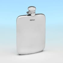 Sterling Silver Hip Flask - Lee & Wigfull, hallmarked in 1942 Sheffield - George VI - Thumbnail 1