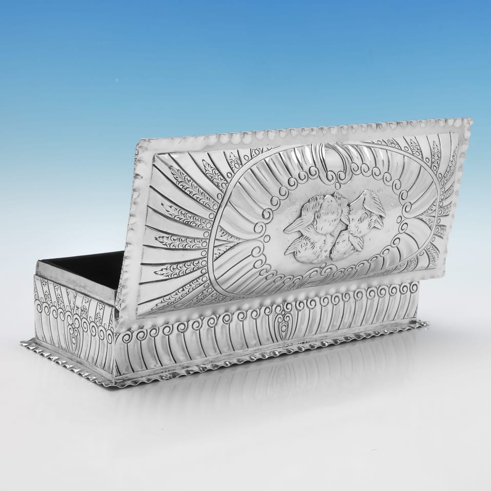 Antique Sterling Silver 'Reynolds Angels' Jewellery Box - John Newton Mappin, hallmarked in 1889 London - Victorian - Image 3