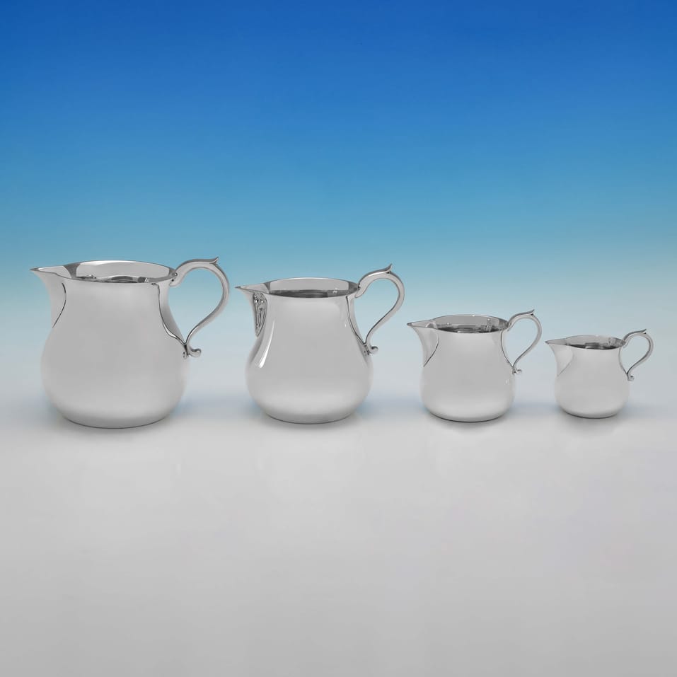 Sterling Silver Set of 4 Graduating Jugs - Edward Barnard & Sons, hallmarked in 1978 London - Elizabeth II - Image 1