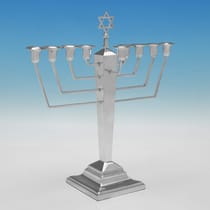 Sterling Silver Menorah - Britton, Gould & Co., hallmarked in 1939 Birmingham - George VI - Thumbnail 1