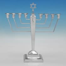 Sterling Silver Menorah - Britton, Gould & Co., hallmarked in 1939 Birmingham - George VI - Thumbnail 2