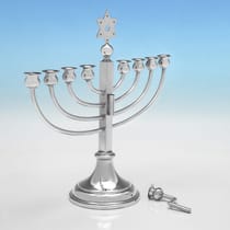 Sterling Silver Menorah - Viner's Ltd., hallmarked in 1954 Sheffield - Elizabeth II - Thumbnail 3