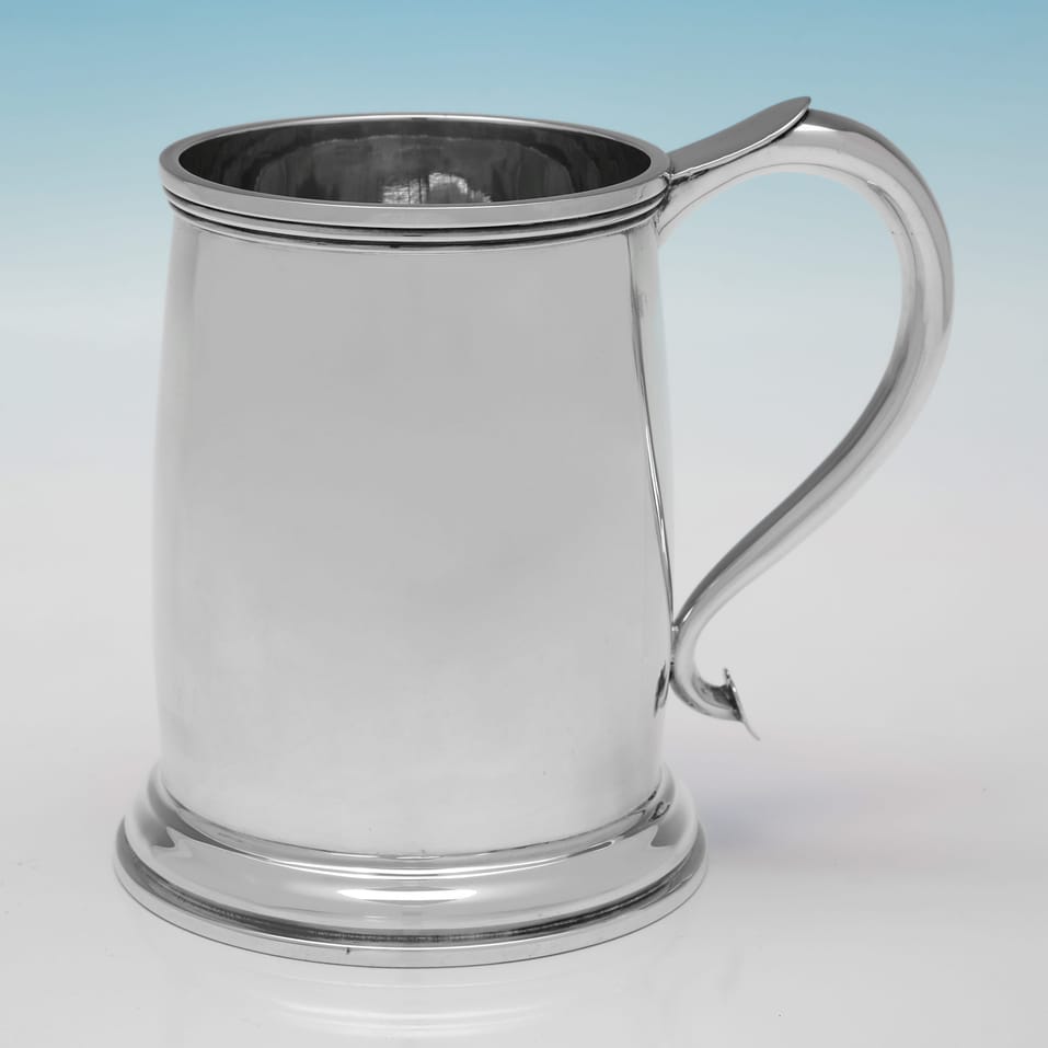 Sterling Silver Pair of Mugs - Atkin Brothers, hallmarked in 1935 Sheffield - George V - Image 2