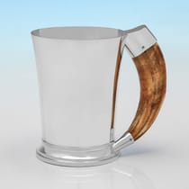 Sterling Silver & Boar Tusk Mug - Goldsmiths & Silversmiths Co., hallmarked in 1948 Birmingham - George VI - Thumbnail 1