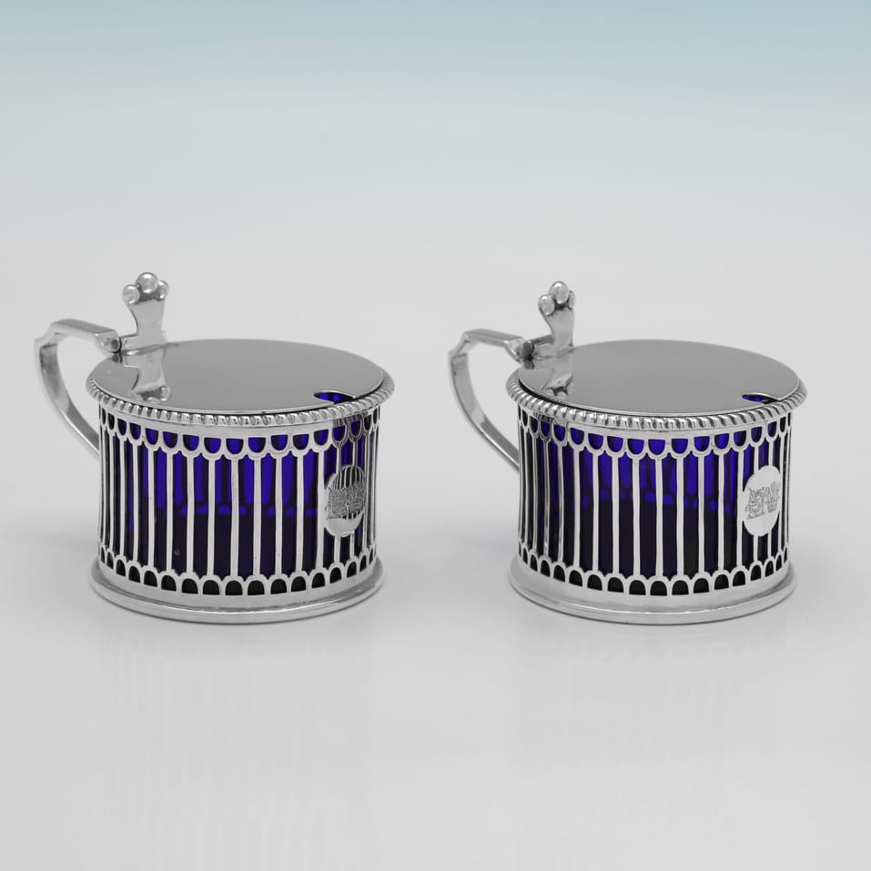 Antique Sterling Silver & Glass Pair of Mustard Pots - Elkington & Co., hallmarked in 1909 Birmingham - Edwardian - Image 1