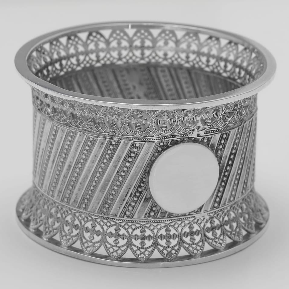 Antique Sterling Silver Set of 4 Napkin Rings - E. S. Barnsley & Co., hallmarked in 1890 Birmingham - Victorian - Image 3