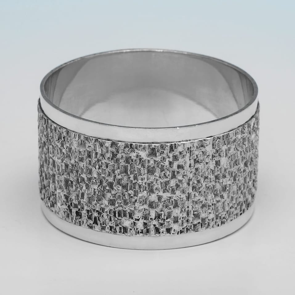 Sterling Silver Set of 6 Napkin Rings - hallmarked in 1975 London - Elizabeth II - Image 5