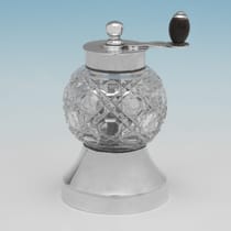 Antique Sterling Silver & Glass Pepper Grinder - Goldsmiths & Silversmiths Co., hallmarked in 1899 London - Victorian - Thumbnail 1