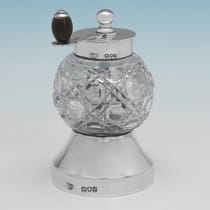 Antique Sterling Silver & Glass Pepper Grinder - Goldsmiths & Silversmiths Co., hallmarked in 1899 London - Victorian - Thumbnail 2