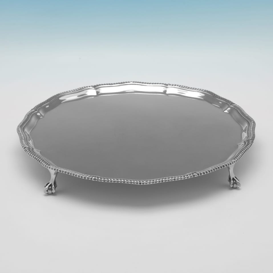 Sterling Silver Salver - Goldsmiths & Silversmiths Co., hallmarked in 1929 London - George V