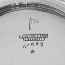 Sterling Silver Pair of Sauce Boats - Walker & Hall, hallmarked in 1933 Sheffield - George V - Thumbnail 6