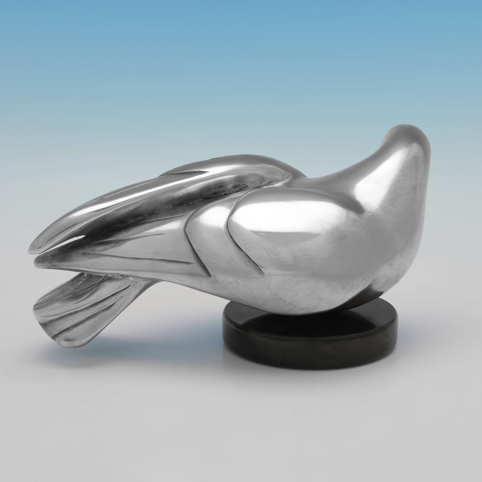 Sterling Silver Dove Sculpture - Morris Singer Foundry, hallmarked in 1999 London - Elizabeth II - Image 2