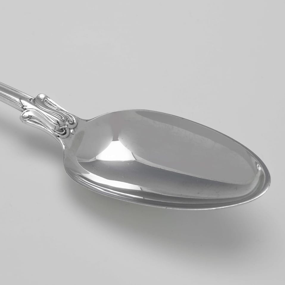 Antique Sterling Silver 'Victoria' Pattern Basting spoon - hallmarked in 1855 London - Victorian - Image 3