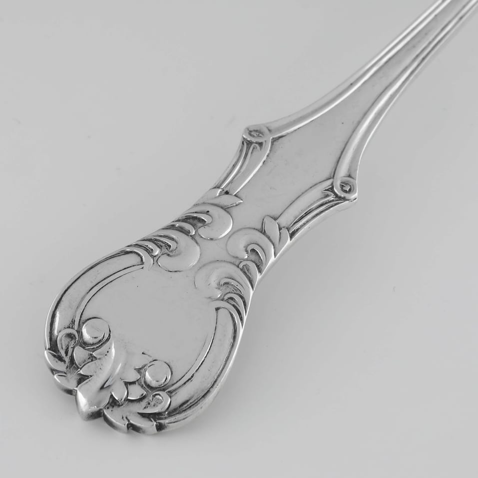 Antique Sterling Silver 'Victoria' Pattern Basting spoon - hallmarked in 1855 London - Victorian - Image 5