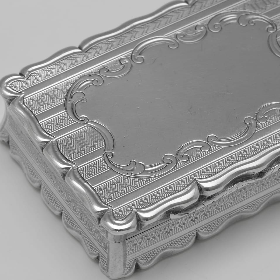 Antique Sterling Silver Snuff Box - Edward Smith, hallmarked in 1850 Birmingham - Victorian - Image 4