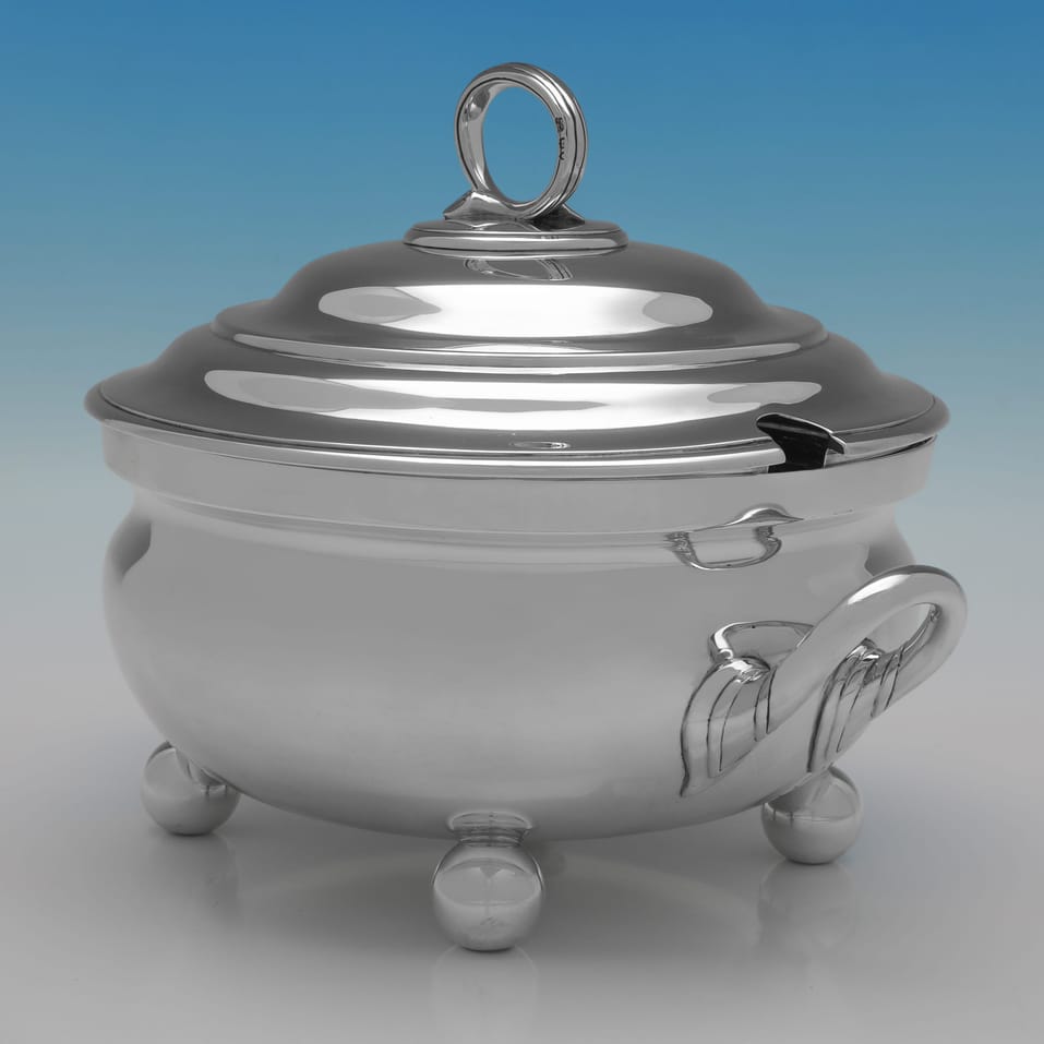 Antique Sterling Silver Soup Tureen - Aldwinckle & Slater, hallmarked in 1892 London - Victorian - Image 2