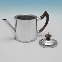 Antique Sterling Silver 'Drum' Teapot - Walter Brind, hallmarked in 1773 London - George III - Thumbnail 2