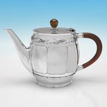 Antique Sterling Silver Arts & Crafts Teapot - Liberty & Co., hallmarked in 1914 Birmingham - George V - Thumbnail 1