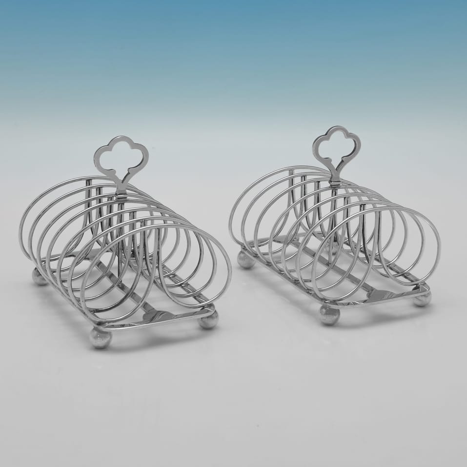 Antique Sterling Silver Pair of Toast Racks - R. & S. Garrard, hallmarked in 1879 London - Victorian - Image 1