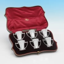 Antique Sterling Silver Set of 6 Tot Cups - Goldsmiths & Silversmiths Co., hallmarked in 1905 London - Edwardian - Thumbnail 1