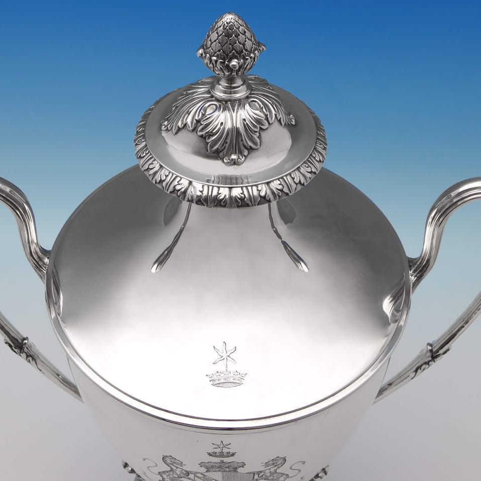 Antique Sterling Silver Cup and Cover - hallmarked in 1773 London - George III - Image 2