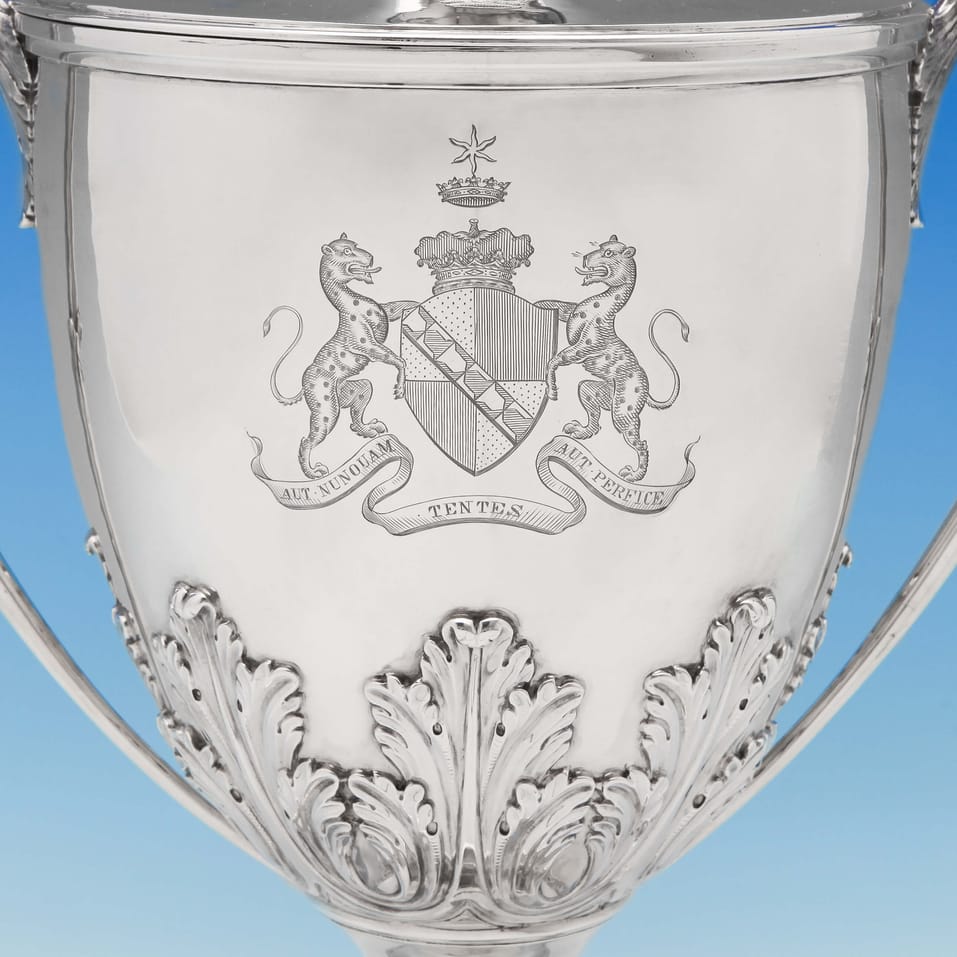 Antique Sterling Silver Cup and Cover - hallmarked in 1773 London - George III - Image 3