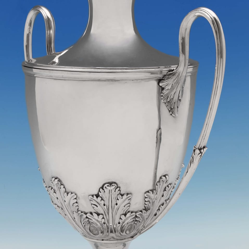 Antique Sterling Silver Cup and Cover - hallmarked in 1773 London - George III - Image 4