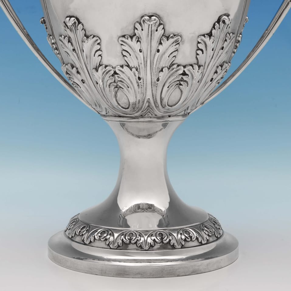 Antique Sterling Silver Cup and Cover - hallmarked in 1773 London - George III - Image 5