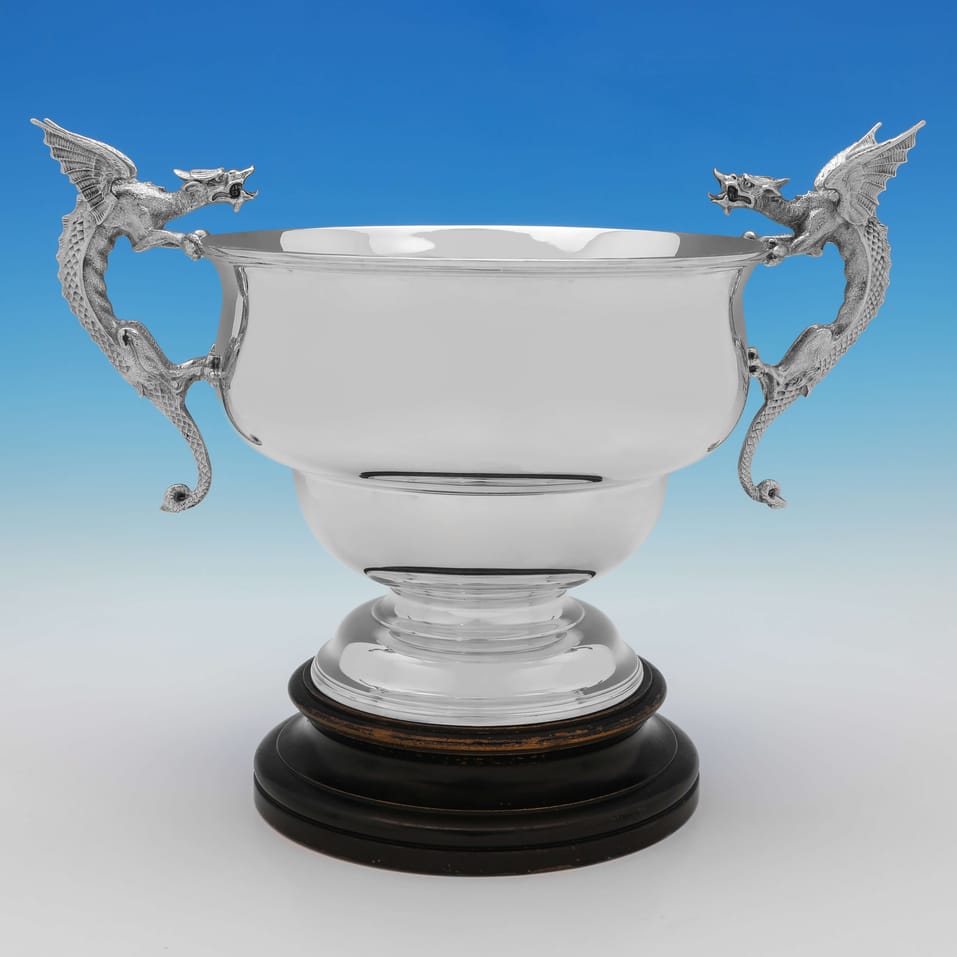 Antique Sterling Silver Trophy with Dragon Handles - Goldsmiths & Silversmiths Co., hallmarked in 1910 London - George V